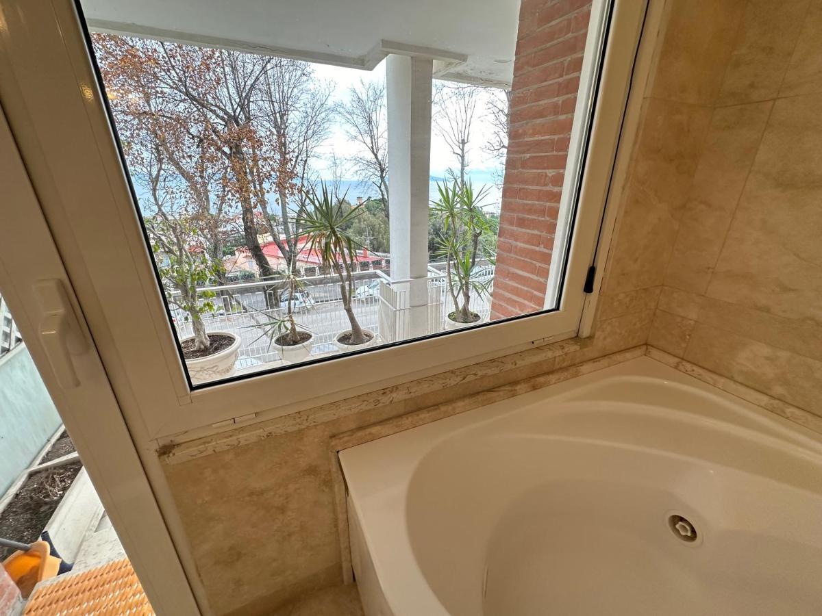Pf Luxury Apartment Petrarca Posillipo Capri View - My Place 那不勒斯 外观 照片